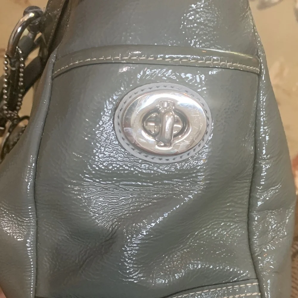 Coach Dark Olive Green Leather Shoulder Bag - Picture 8 of 9